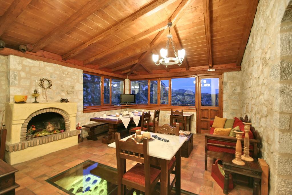 Archontiko Kolokotroni Hotel Stemnitsa Room photo